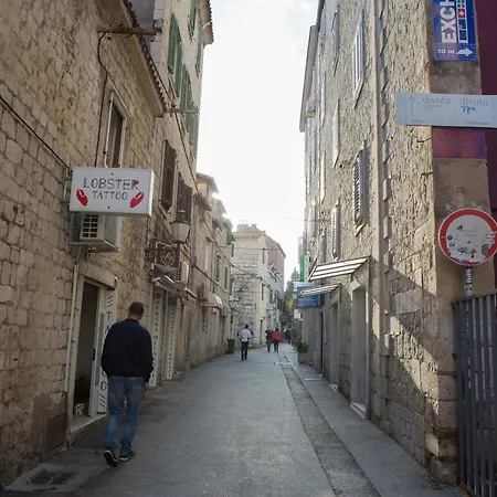 Impeccable 3-Bed Apartment In Split Apartmán Split