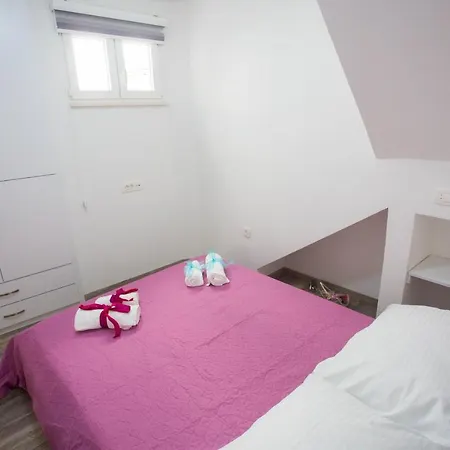 Impeccable 3-Bed Apartment In Split Apartmán Split